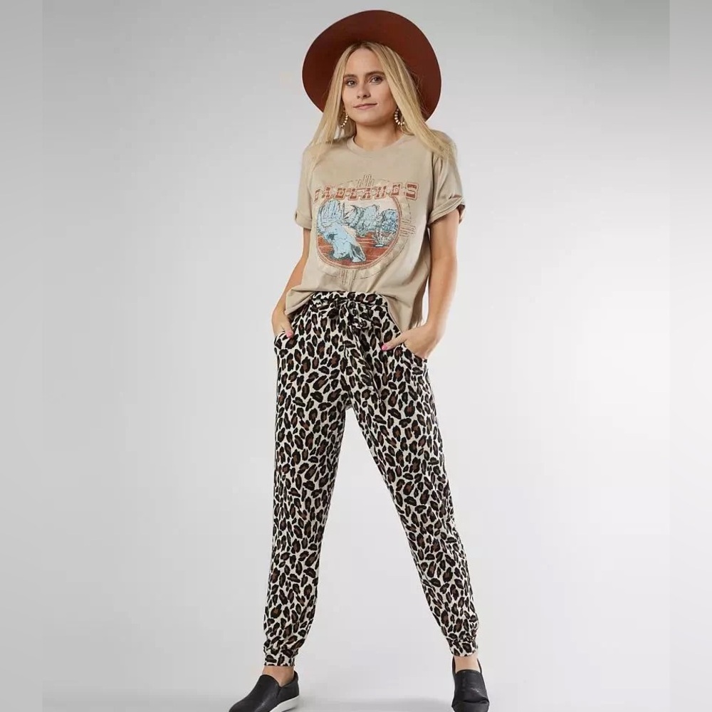 Day Trip‎ Small Ribbed Leopard Print Paperbag Pant